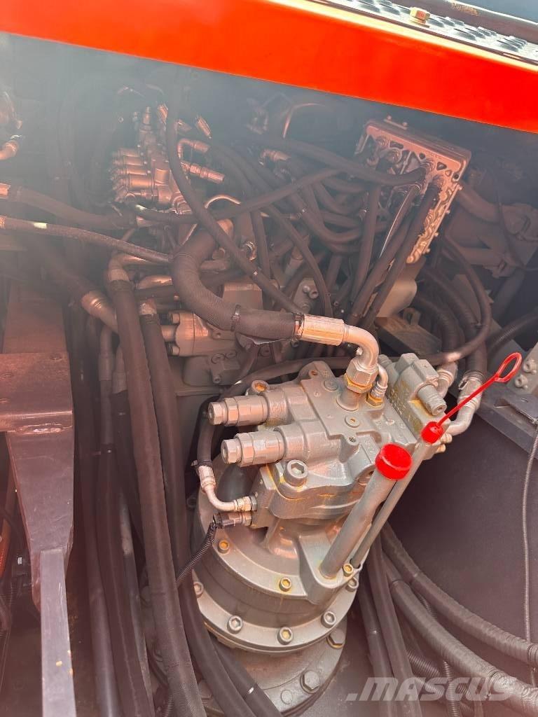 Hitachi ZX200 Escavatori cingolati