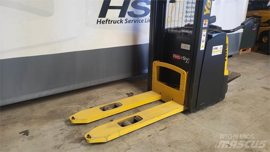 Yale MS12X Transpallet uomo a terra