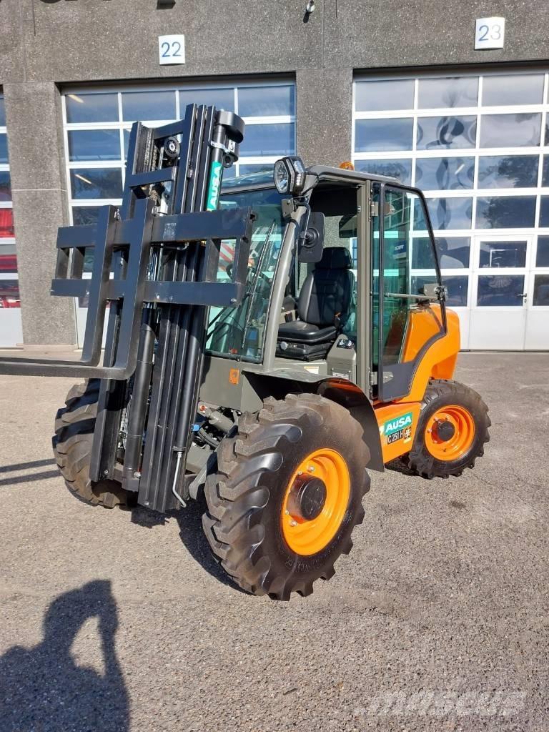 Ausa C 251 H x4 Elevatore per esterni