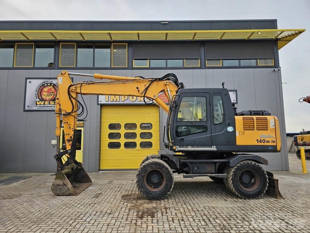 Hyundai R140W-7A Escavatori gommati