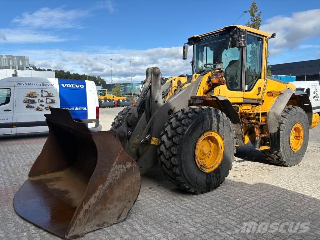 Volvo L110F Pale gommate
