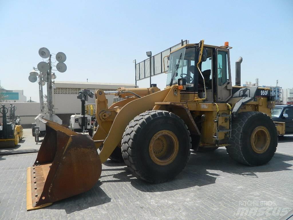 CAT 950 F II Pale gommate