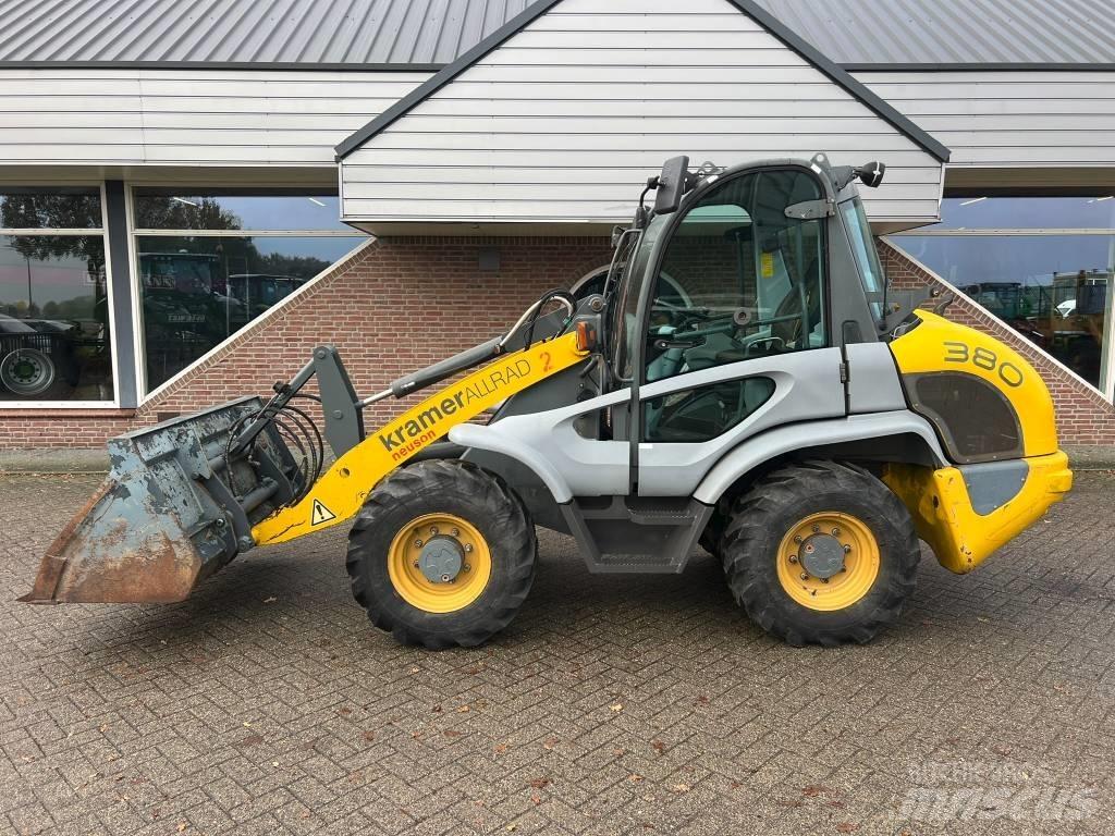 Kramer 380 shovel Pale gommate