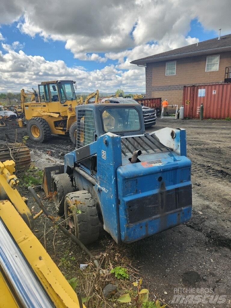 Bobcat 863 Mini Pale Gommate