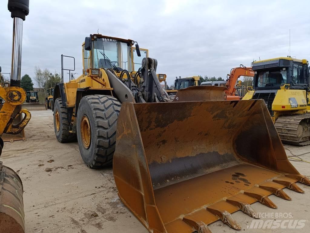 Volvo L 180 E Pale gommate