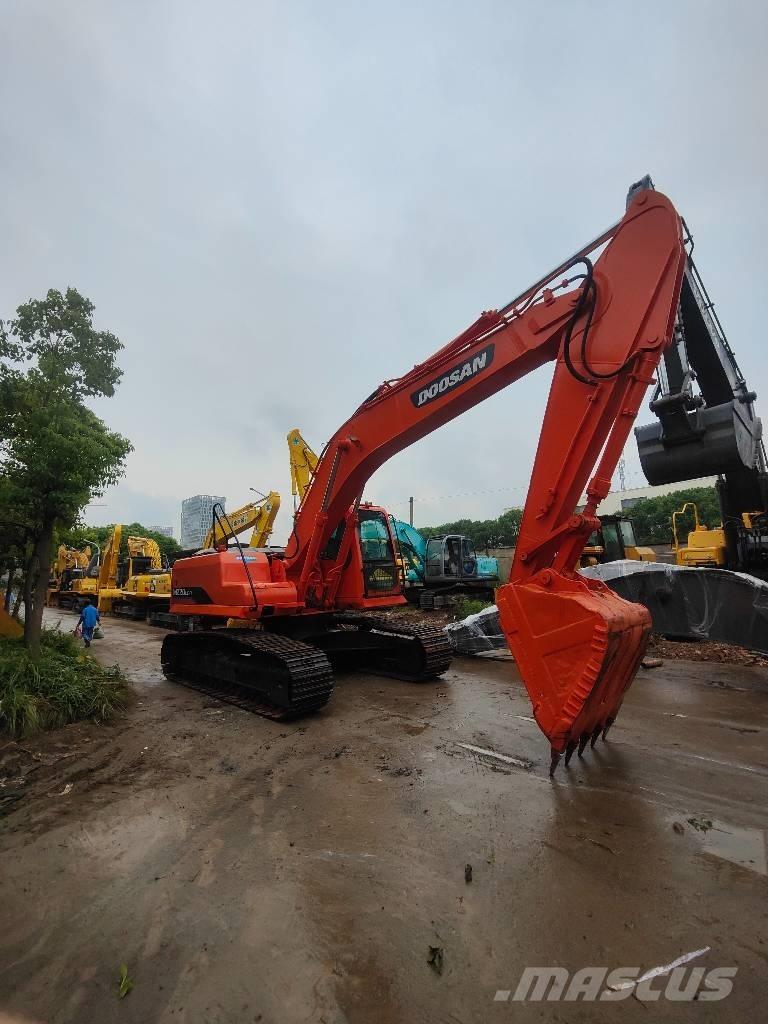 Doosan 220 LC-7 Escavatori cingolati