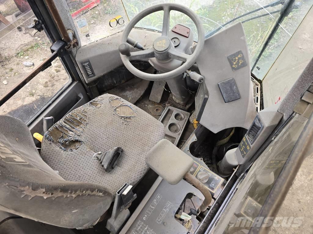 JCB 456 FOR PARTS Pale gommate