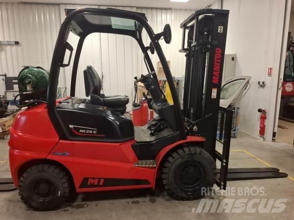 Manitou MI25G Elevatore per esterni
