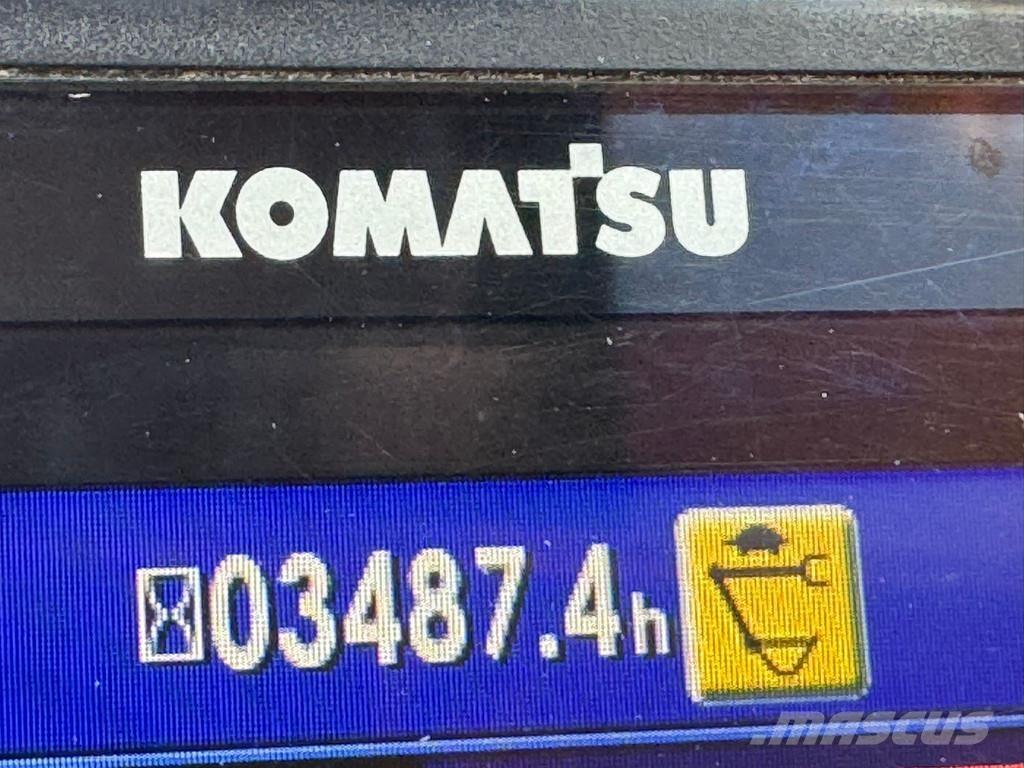Komatsu PW180-11 Escavatori gommati