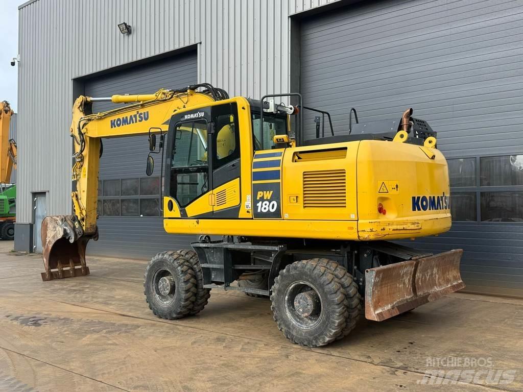 Komatsu PW180-11 Escavatori gommati