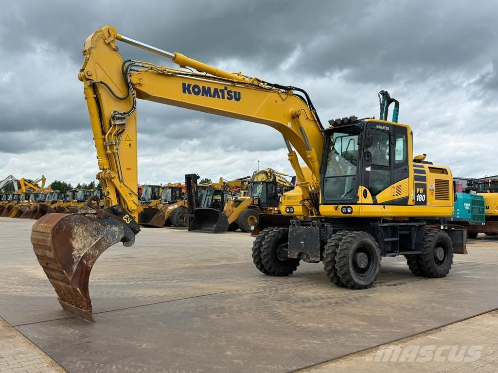 Komatsu PW180-11 Escavatori gommati