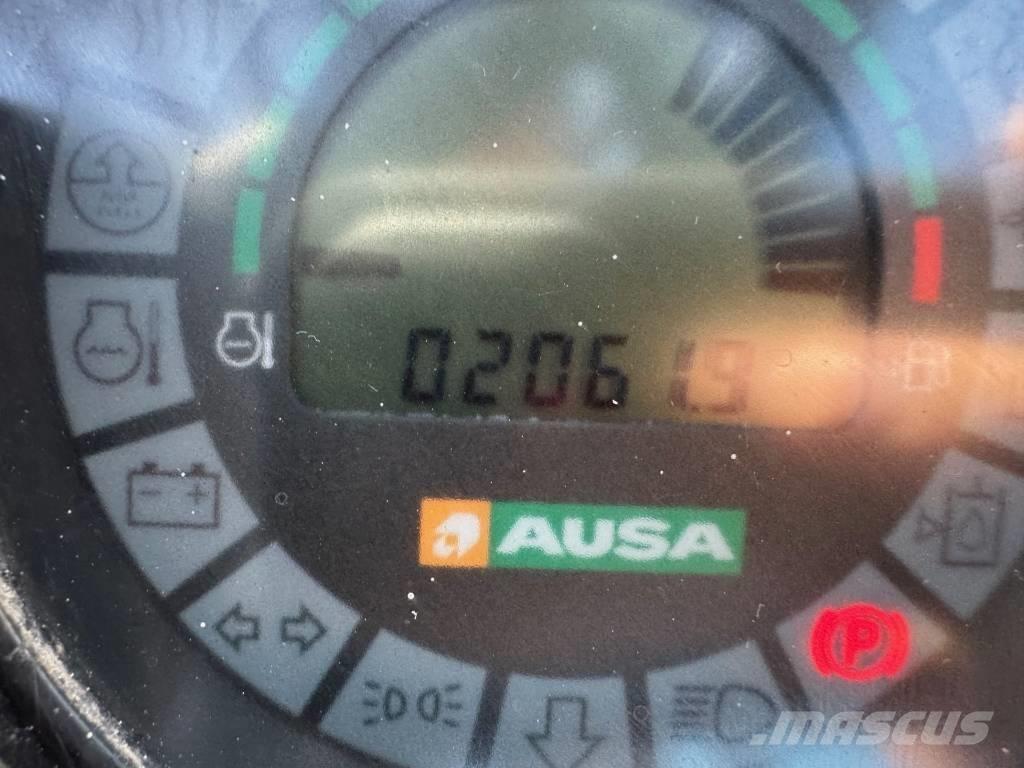 Ausa C 400 H Elevatore per esterni