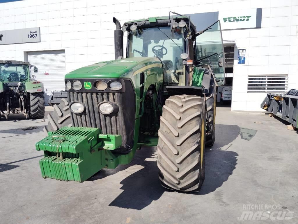John Deere 8330 Trattori