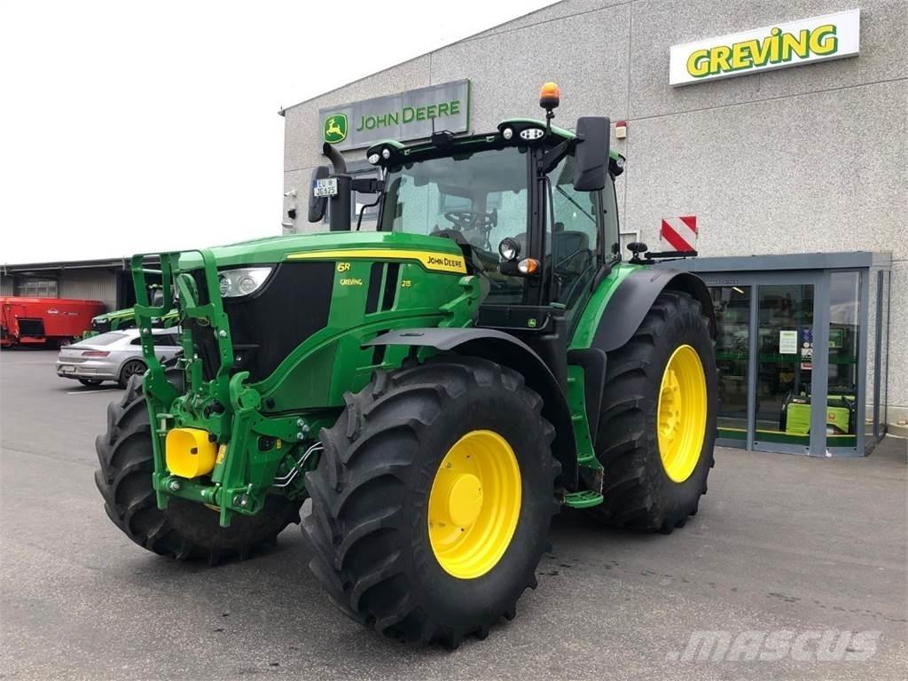 John Deere 6R215 Trattori