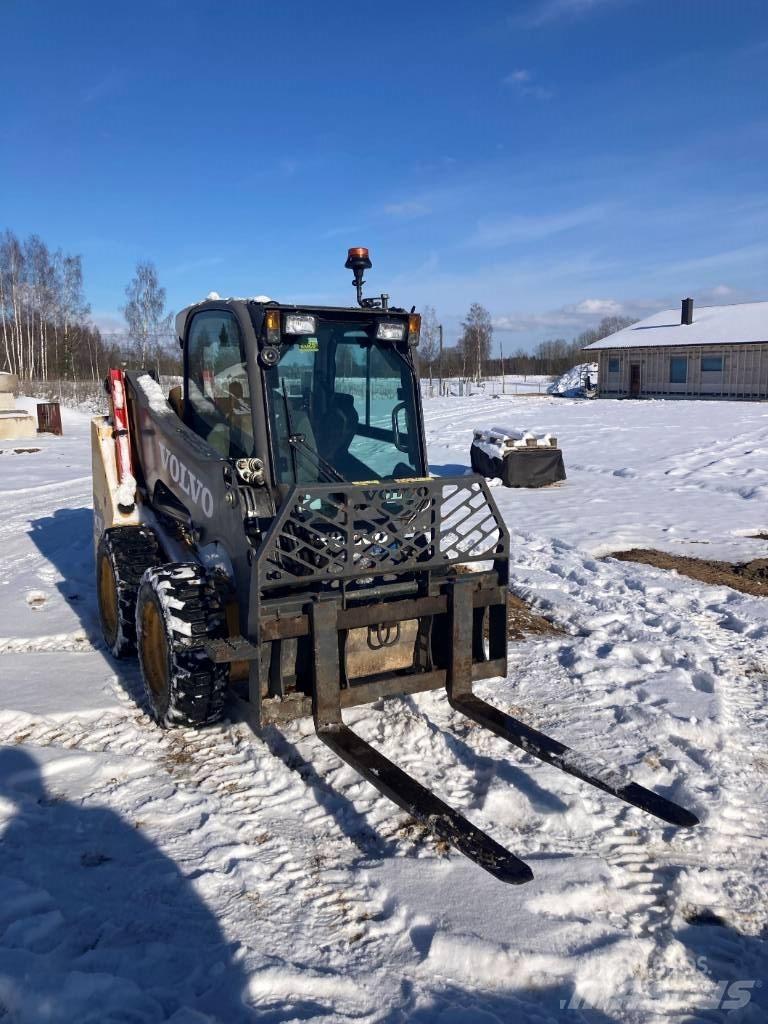 Volvo MC70C Mini Pale Gommate