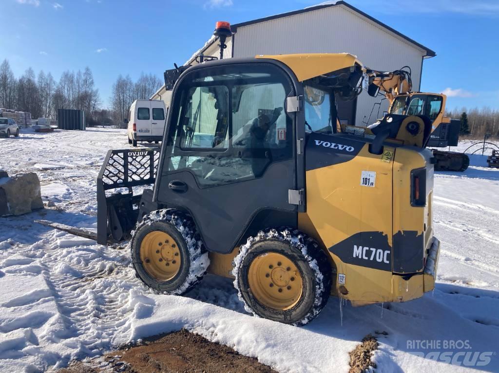 Volvo MC70C Mini Pale Gommate