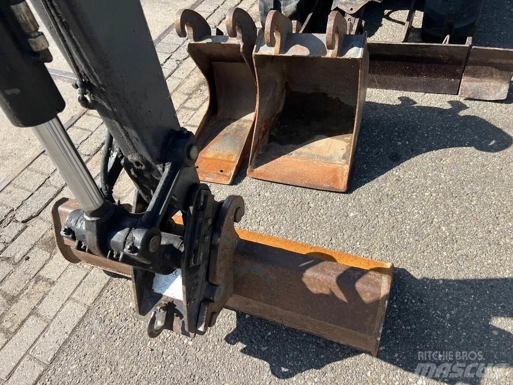 Terex TC16 Miniescavatori