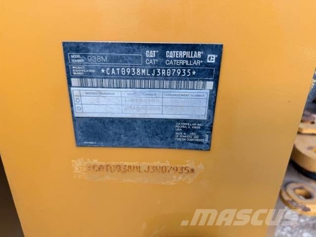 CAT 938M Pale gommate