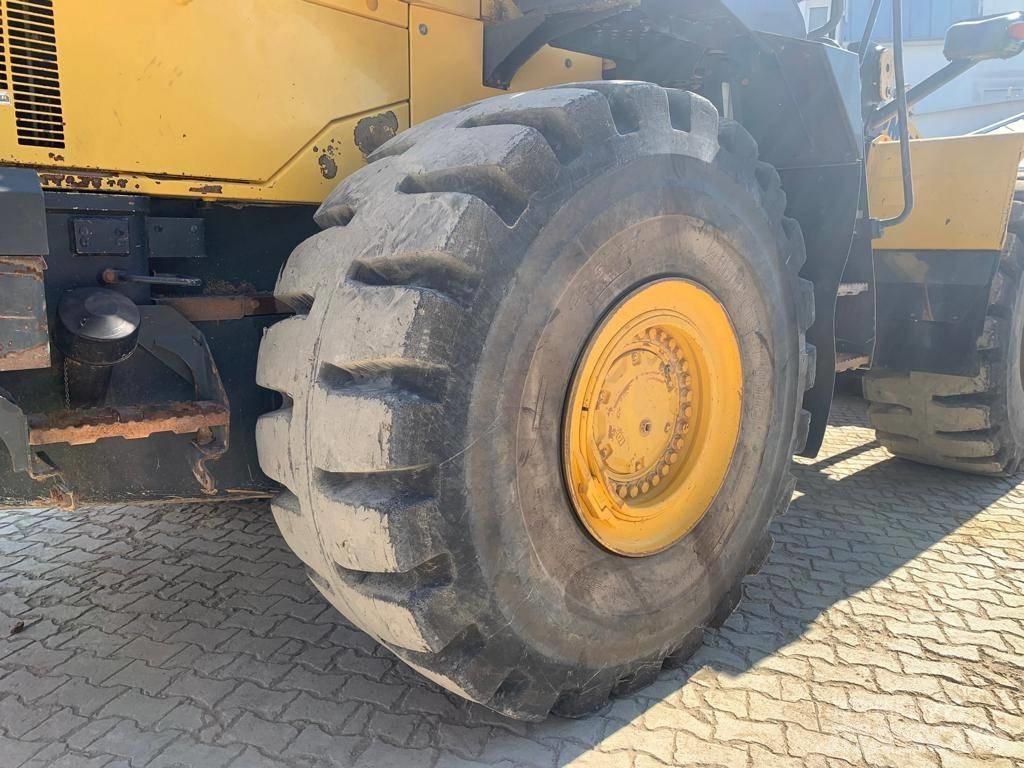 Komatsu WA 500-7 Pale gommate