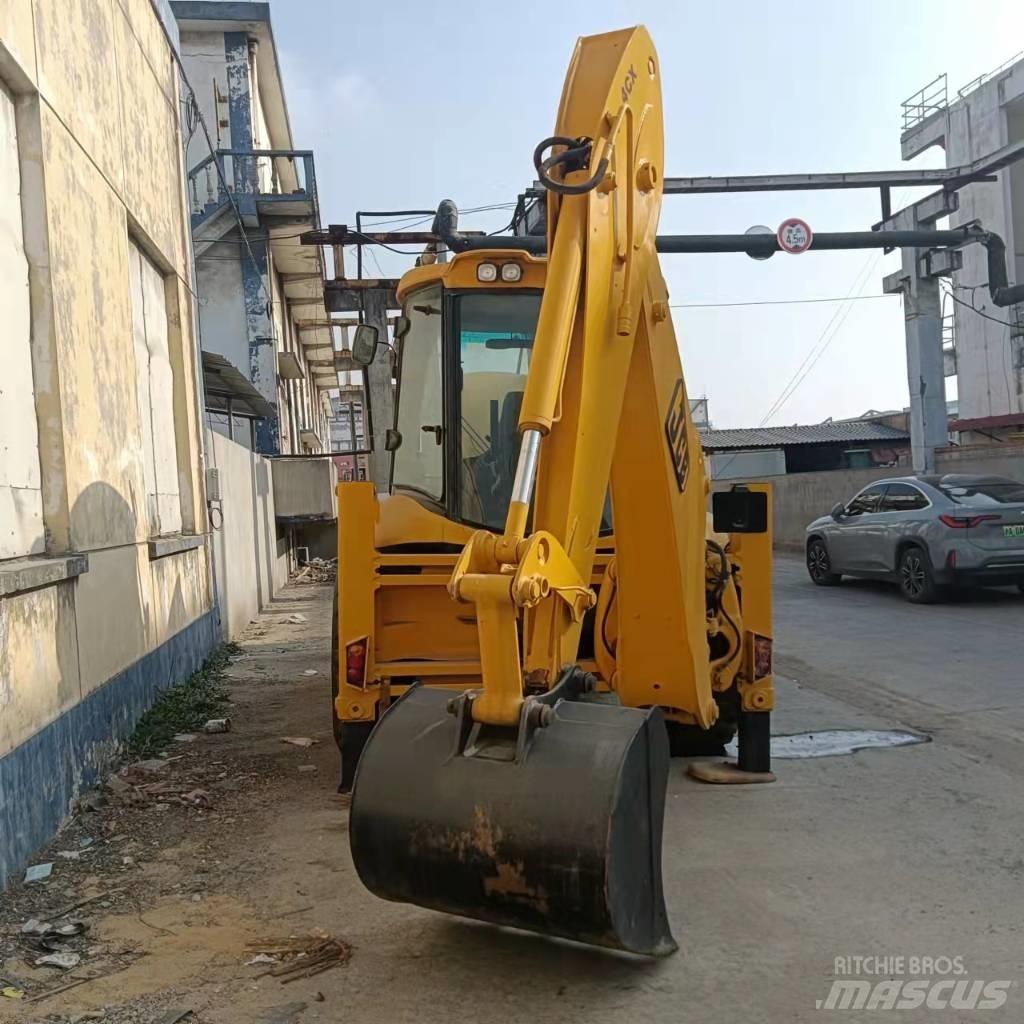 JCB 4CX Terne