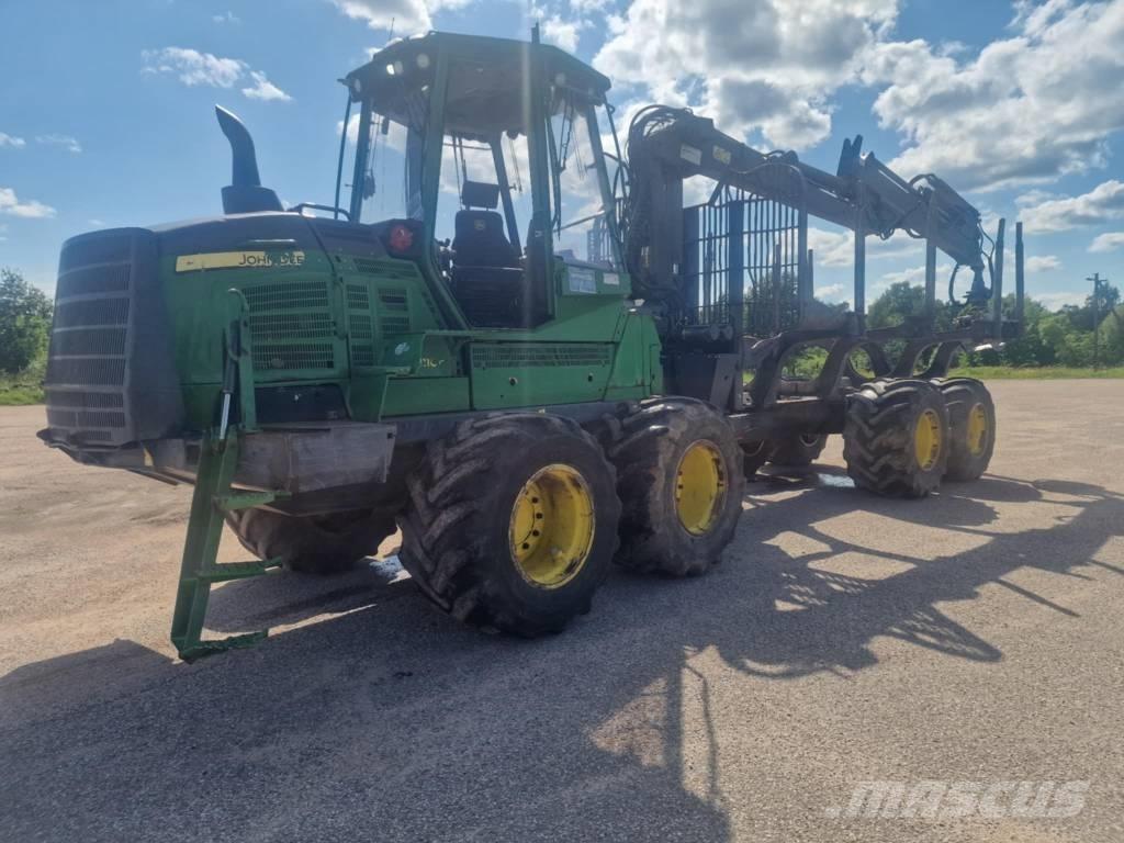 John Deere 1110G Forwarder