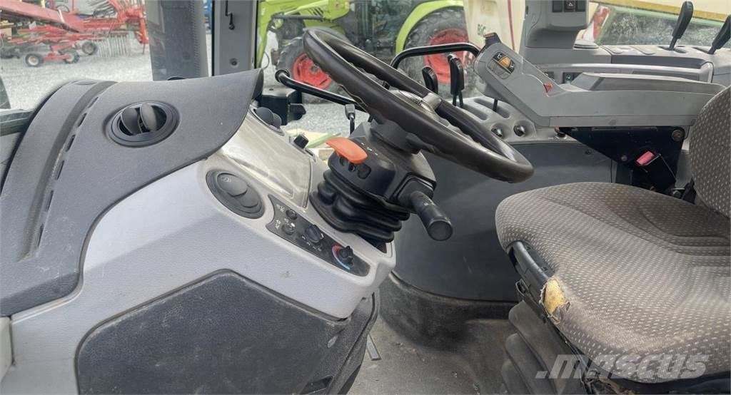 CLAAS Arion 520 Trattori