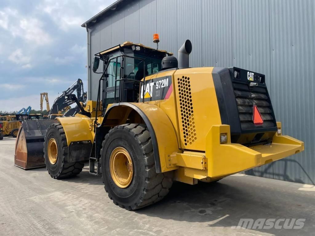 CAT 972M XE Pale gommate