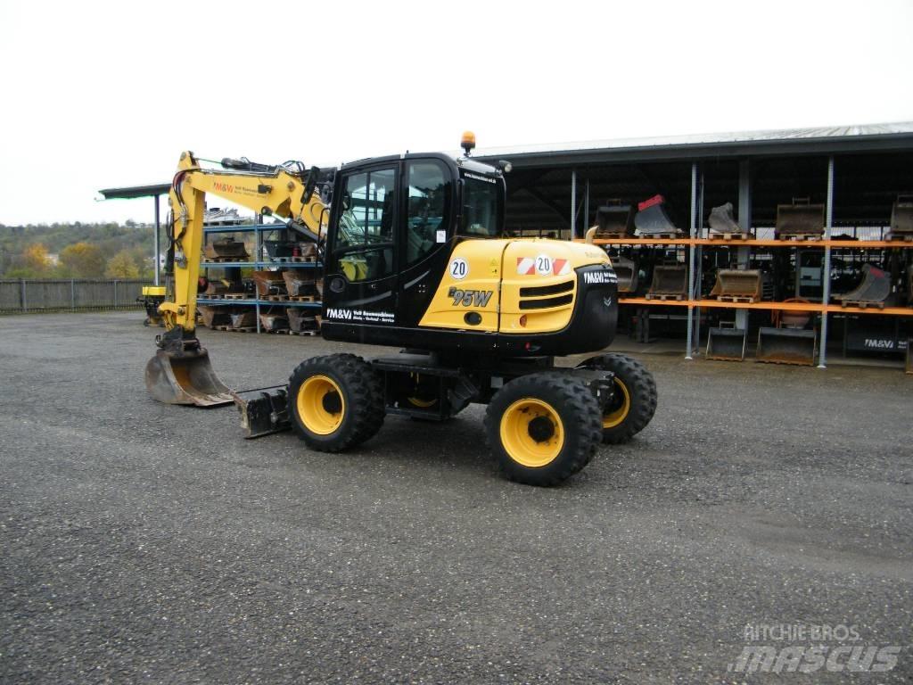 Yanmar B95W Escavatori gommati