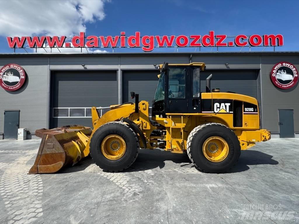 CAT 928 G z Pale gommate