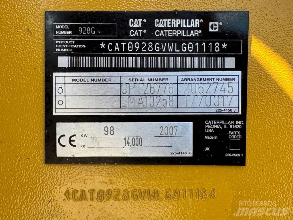 CAT 928 G z Pale gommate