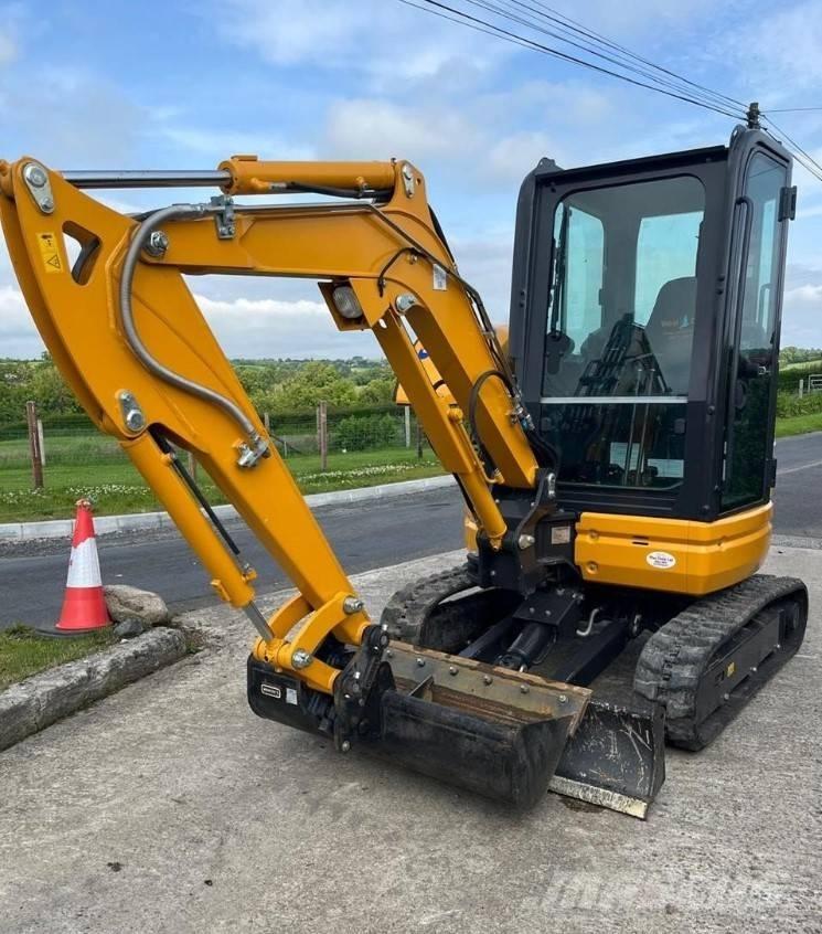 Kato HD27V4 Escavatori medi 7t - 12t
