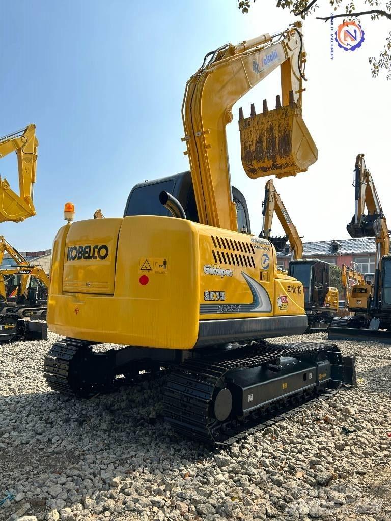 Kobelco SK 75 Escavatori medi 7t - 12t