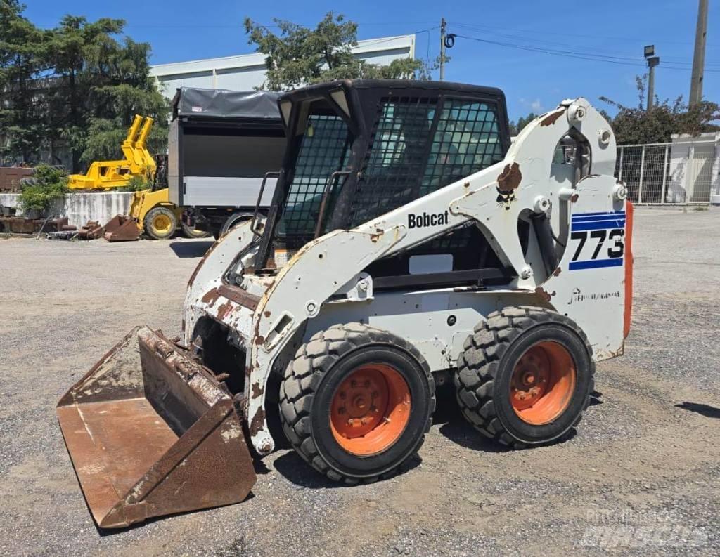 Bobcat 773 Mini pale