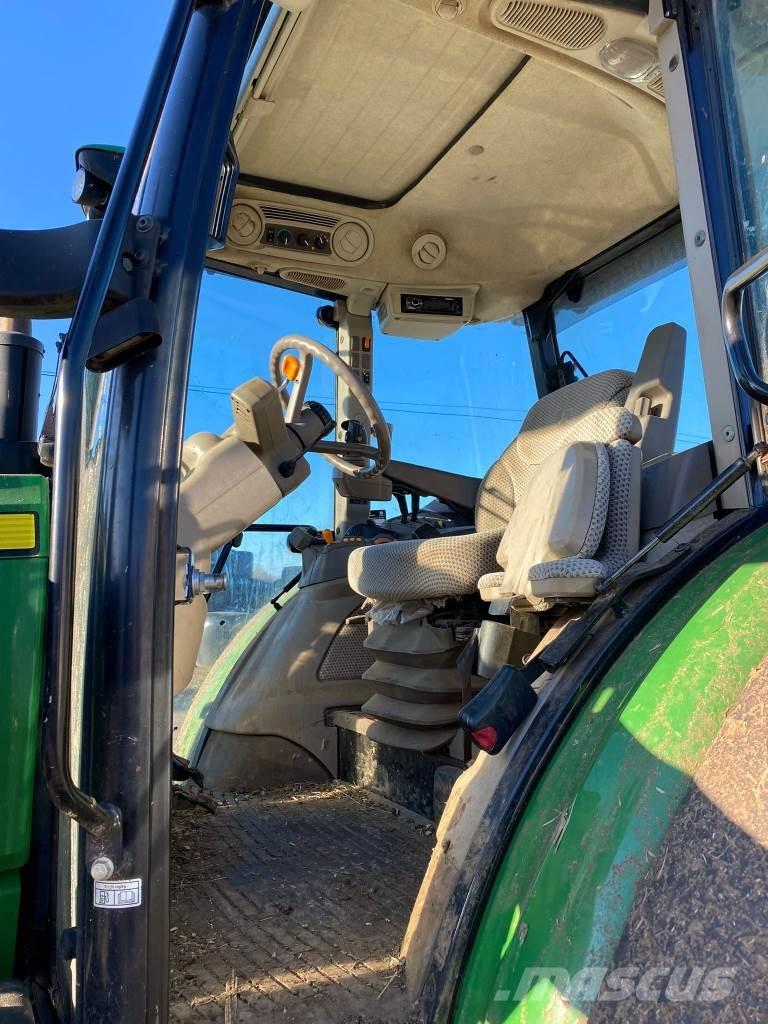 John Deere 5100R Trattori