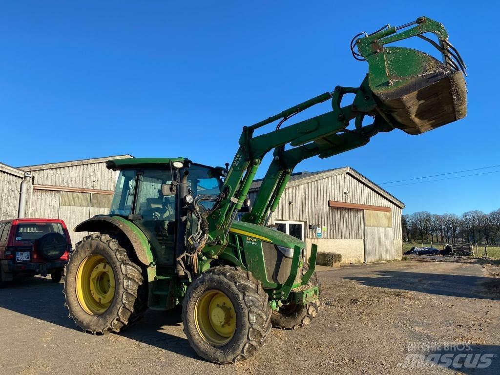 John Deere 5100R Trattori