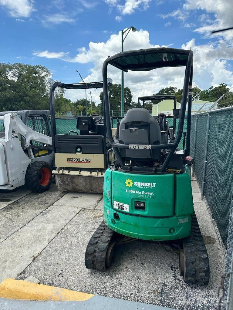 John Deere 17G Miniescavatori
