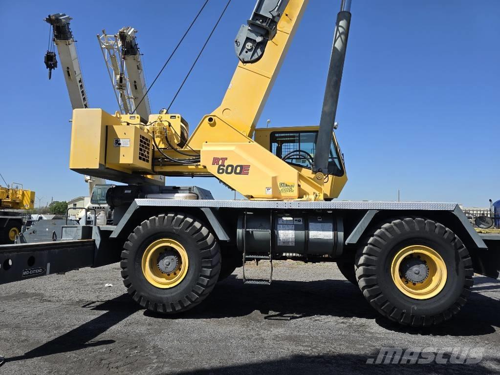 Grove RT 600 E Gru per terreni difficili