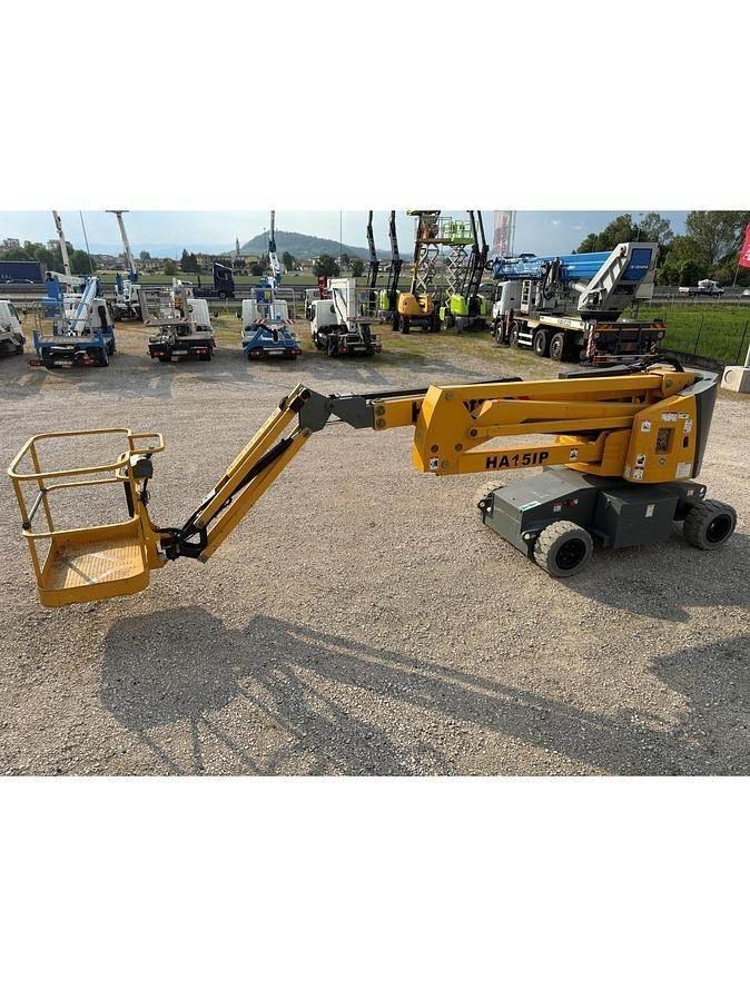 Haulotte HA15IP Piattaforme autocarrate