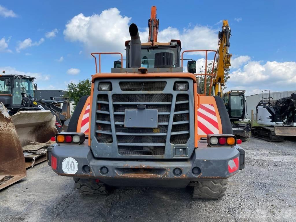 Doosan DL 420 Pale gommate