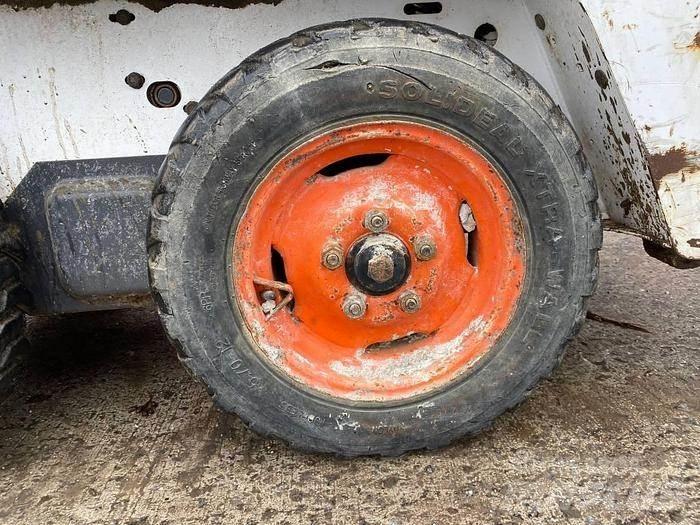 Bobcat S70 Pale gommate