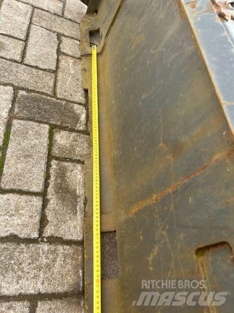 Bobcat 72 Snow Blade Mini Pale Gommate