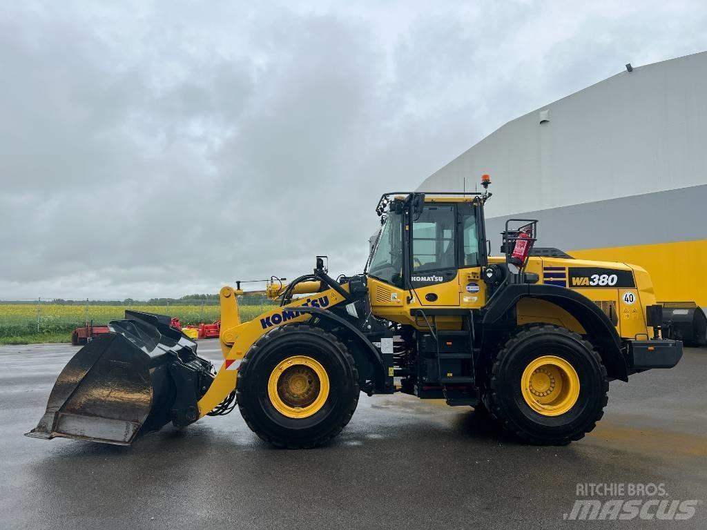 Komatsu WA 380-8E0 Pale gommate