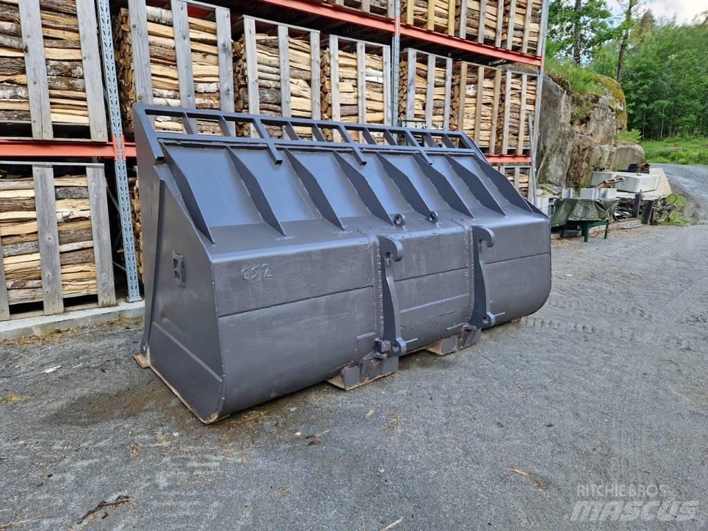 Volvo L 110 H Pale gommate