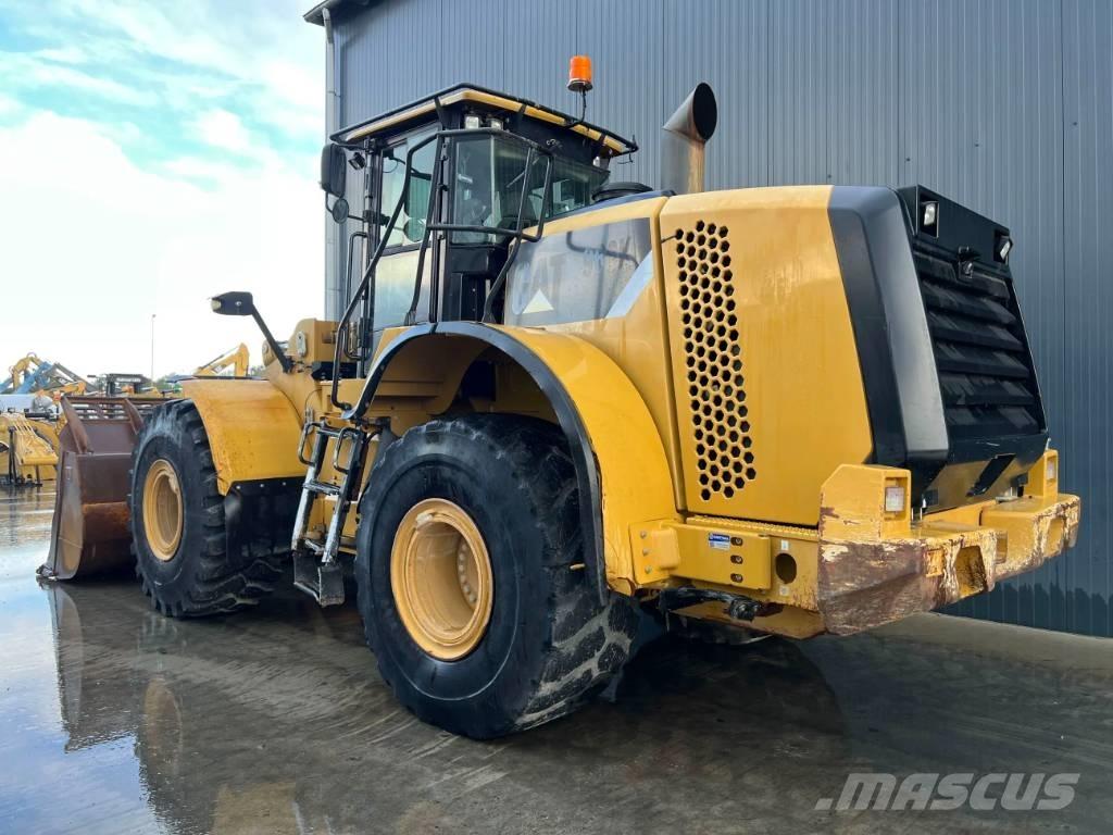 CAT 966K Pale gommate