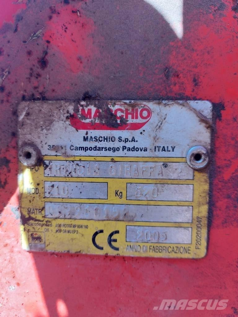 Maschio Giraffa 210 Falciatrici/cimatrici per pascoli
