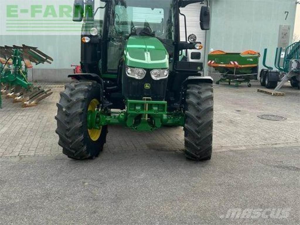 John Deere 6090m Trattori