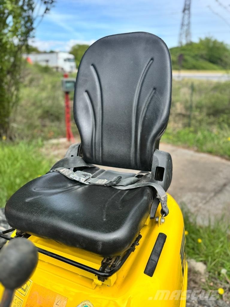 Komatsu PC 09 Miniescavatori