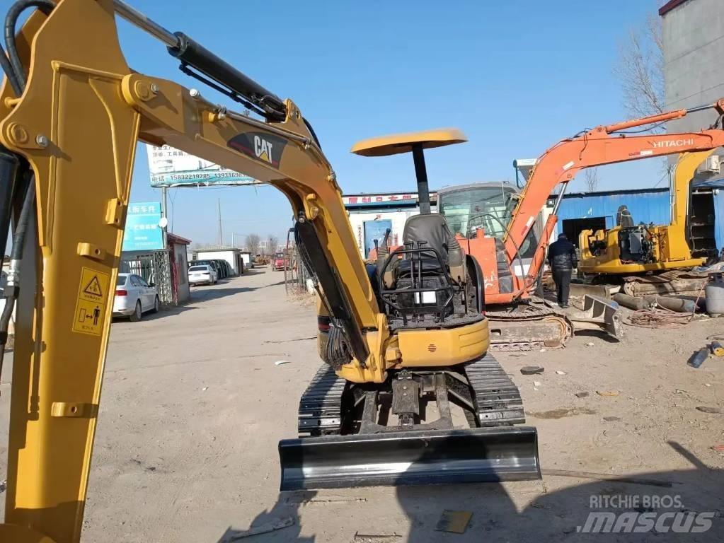 CAT 303 CR Miniescavatori