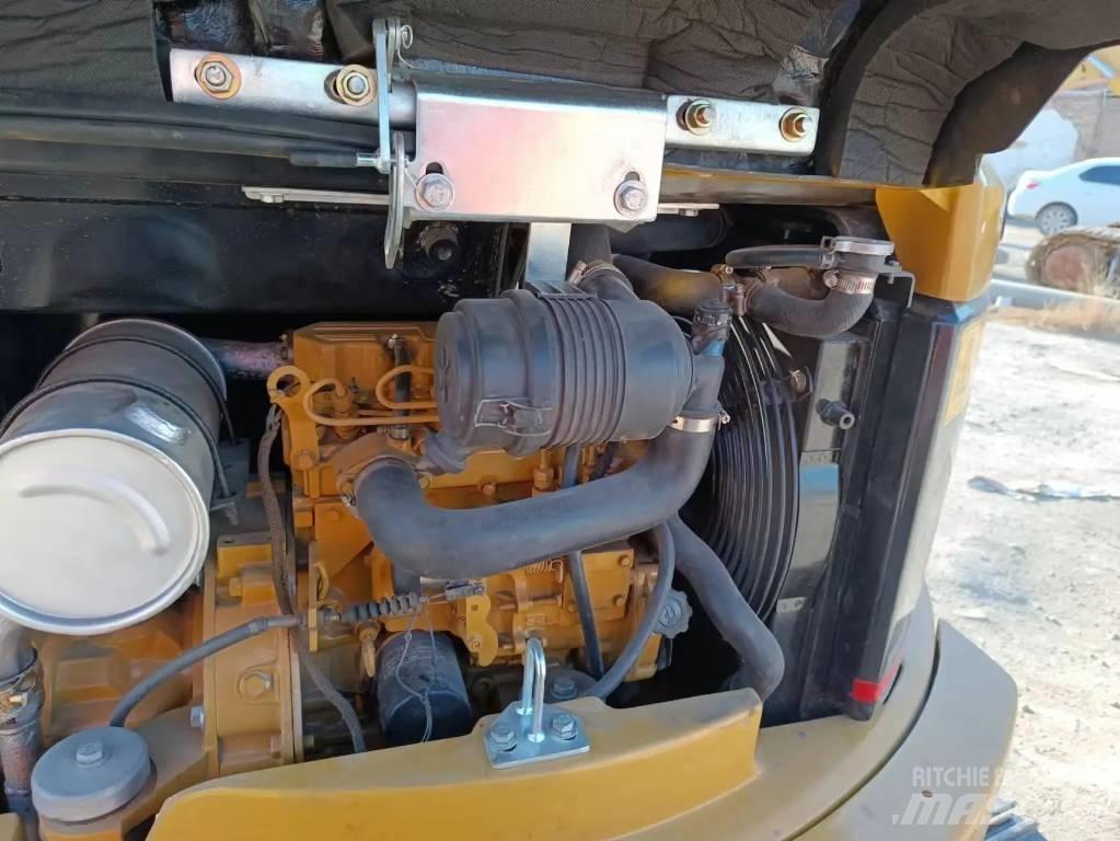 CAT 303 CR Miniescavatori