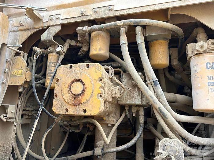 CAT 374 LME Escavatori speciali